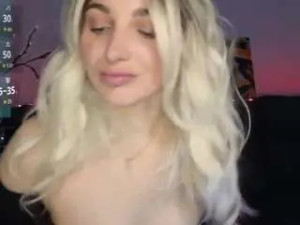 Watch full clip called Ladyamelia Cam porn model from camsoda