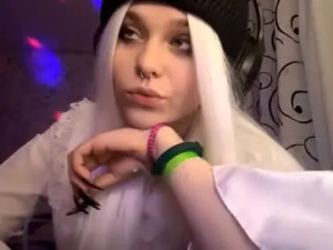 Stream the hardcore video named Roxyrorabacher Cam porn model from chaturbate