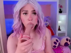 View HD clip of Foxy_isabella Cam porn model from chaturbate