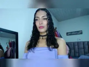 View the uncut scene called Lunardy, brown hair trans