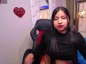 Play complete clip named Dulcebarbiery Cam porn model from chaturbate