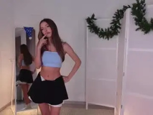 Play this HD scene named Tinapie Cam porn model from chaturbate