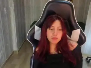 Play complete video of Any_t Cam porn model from chaturbate