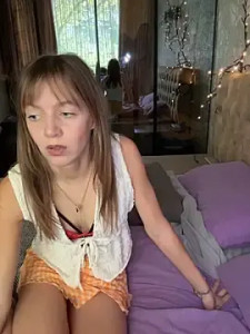 Enjoy watching the uncut video titled Artshadowvibe Cam porn model from stripchat