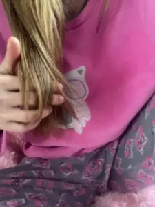 View the complete clip of Barbie1986 Cam porn model from cam4