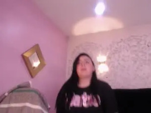 Stream HD scene named Julietaluxe Cam porn model from chaturbate