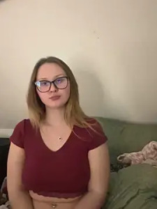 Enjoy watching hardcore movie named YoungJoyce Cam porn model from stripchat