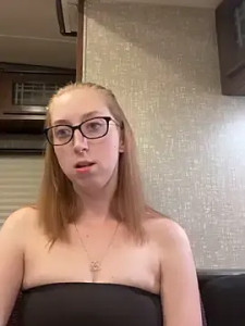 Play hardcore clip of Sweet-vixen Cam porn model from stripchat