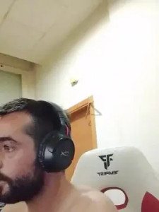 Watch uncut clip of Qnkboy, 36 years old, male