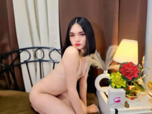 View uncensored movie of LianeMarie, 22 years old, brunette hair trans