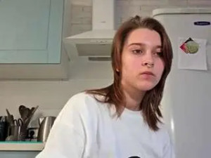 Enjoy watching the hardcore movie called Martinakovalenko Cam porn model from camsoda