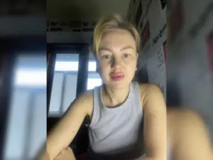 Enjoy watching hardcore scene of MartaLuna Cam porn model from bongacams