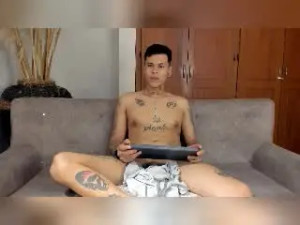 Enjoy watching the HD video of JamesInked, brunette hair male