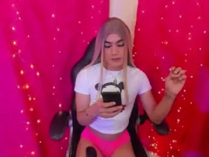 Play this uncensored clip called violetevans69, 23 years old, trans