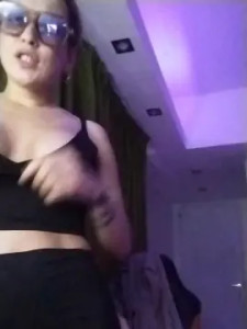 View hardcore clip called emmahot22, 33 years old, male