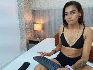Enjoy watching HD clip titled Zoe_bermudez Cam porn model from chaturbate