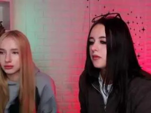 Enjoy watching uncensored movie of Effysosweet Cam porn model from camsoda