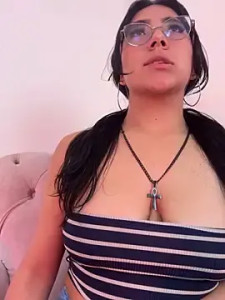 Play the complete scene named Dafne_se Cam porn model from stripchat