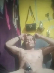 Stream this uncut scene called Cesarmuri, 32 years old, male