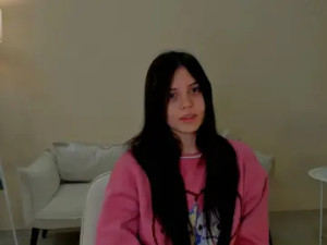 View the uncut scene titled EloiseVertiz Cam porn model from cam4