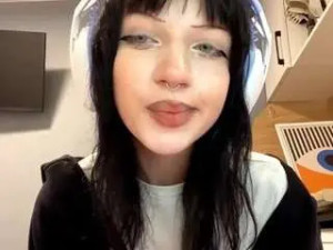 Stream this full movie titled Rafaelasininger Cam porn model from camsoda