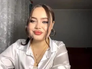 Enjoy watching HD scene called Gwennsiravo Cam porn model from chaturbate