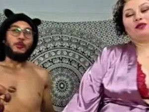 Play this uncensored scene titled Mskittycraven Cam porn model from camsoda