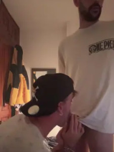 Play uncut scene titled Alex_v22d, 30 years old, male