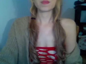 Play this HD clip of Miravox2 Cam porn model from bongacams