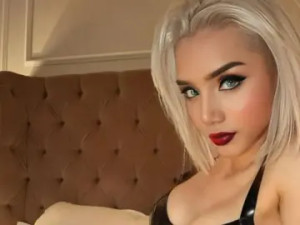 Watch complete scene named MaxNail, 19 years old, blonde hair trans