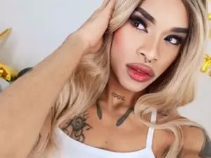 Enjoy watching this full movie titled Khloetruee, 21 years old, redhead hair trans