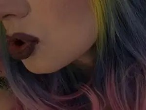 Play this uncut clip titled AdelinaFoxx, 29 years old, blonde hair trans