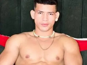 Enjoy watching this full movie of ethan_rodgers, 19 years old, brunette hair male