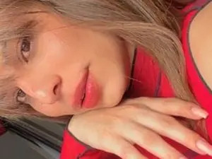 Play this complete movie titled Alejasquirt019, 19 years old, redhead hair trans