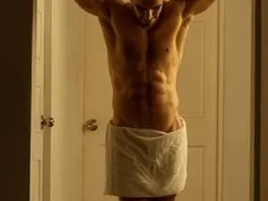 Play the complete clip of Bastiian, 28 years old, brunette hair male