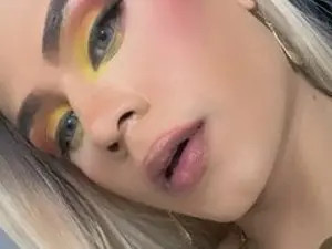 Stream HD clip titled Saskyadeluxxeoficial, 23 years old, blonde hair trans