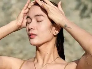 Enjoy watching this hardcore movie titled LovelyKRISTINE, 23 years old, brunette hair trans