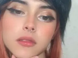 View complete movie named cronixx, 22 years old, brunette hair trans