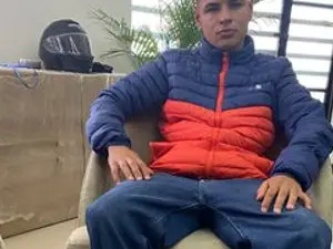 Stream the uncut movie of bodylust_vc, 20 years old, brunette hair male