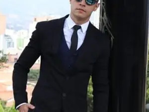 Stream this complete clip called FrankMillers, 25 years old, brunette hair male