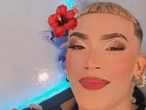 Enjoy watching the uncut video of ALEXAXTREME18, 23 years old, colored hair trans