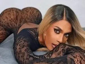 Play uncut video named SKYLAROSSE, brunette hair trans