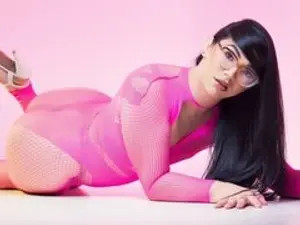 Watch the uncensored video of Dalis_Hills, brown hair trans