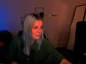 Watch the complete scene of Elara_night Cam porn model from chaturbate