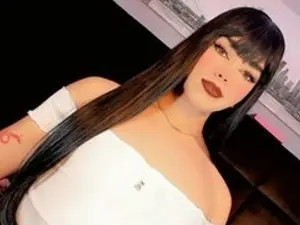 Play this complete video named Baaby_Isa, 22 years old, brunette hair trans