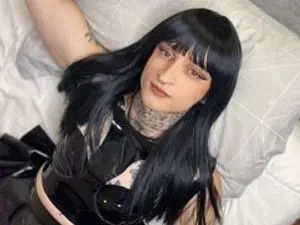 Play the uncensored movie named Shiira, 28 years old, brunette hair trans