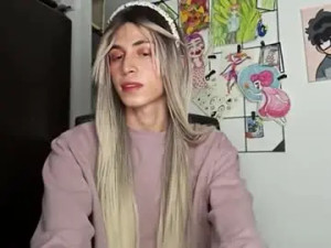 Play complete scene named norehg_, 18 years old, trans