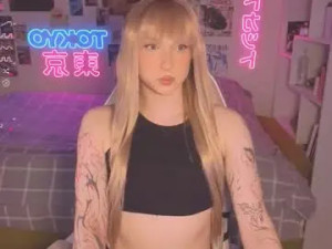 Watch the uncensored scene called pinkvenom_, 21 years old, trans