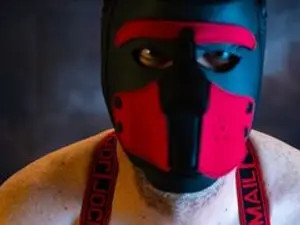 Enjoy watching the full clip titled xMasked_Daddiex, 49 years old, brown hair male