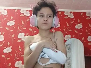 View HD scene titled SeePinciaro Cam porn model from bongacams